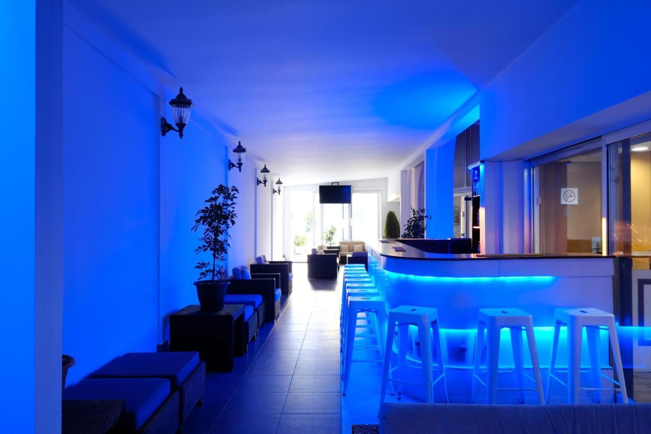 ฟลามิงโก้ บีช โฮเต็ล Hotel ลาร์นาคา ภายนอก รูปภาพ